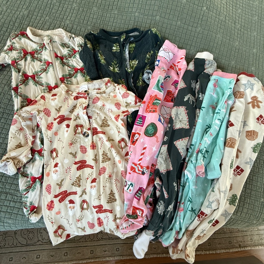 Kyte BABY Newborn Christmas bamboo lot Pajamas - Festive Multicolor Nightgowns
